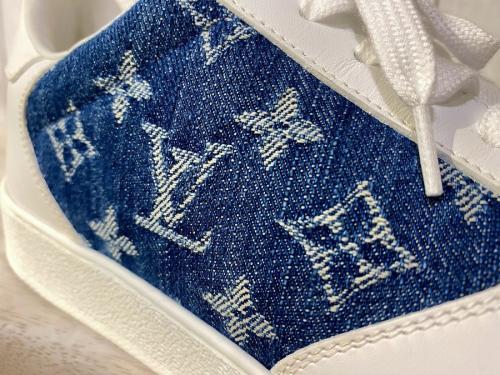 スニーカーのメンズ