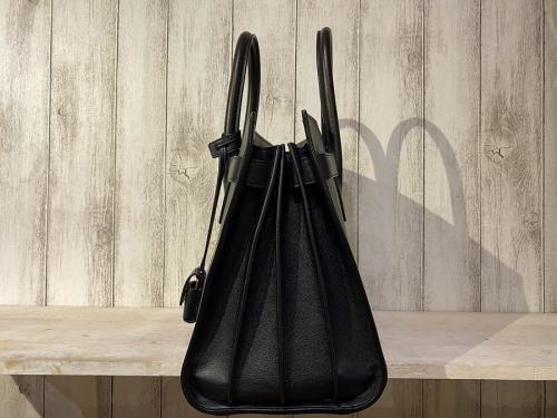 サンローランジーンズのバッグ