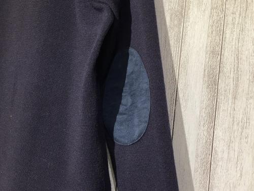 エンジニアードガーメンツのニット