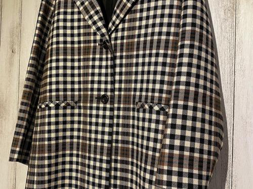 ニジュウサンクのコート