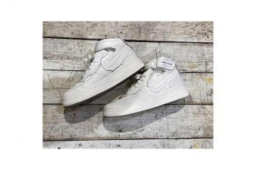 ストリートブランドのNIKE ×COMME des GARCONS