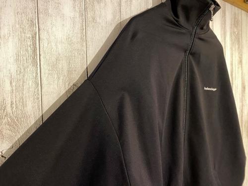 バレンシアガのジャケット