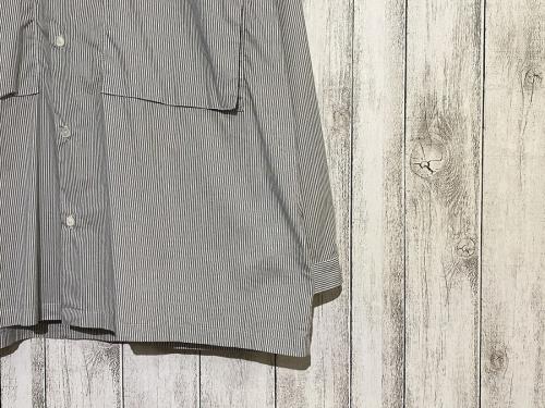 イートーツのシャツ