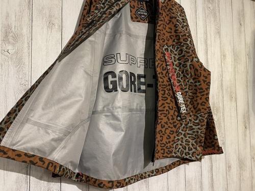 マウンテンパーカーのメンズ