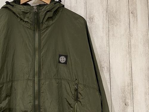 ストーンアイランドのジャケット