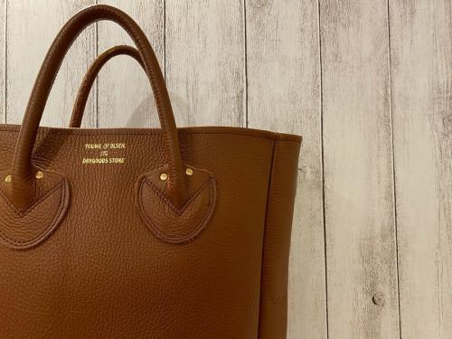 ヤングアンドオルセン ザ ドライグッズストアのバッグ