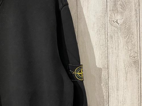 ストーンアイランドのスウェット