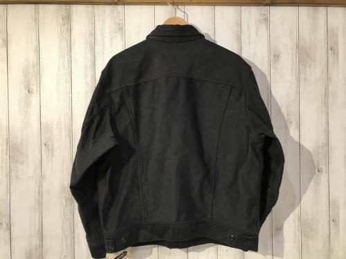 オーベルジュのウェスタナーモールスキンジャケット