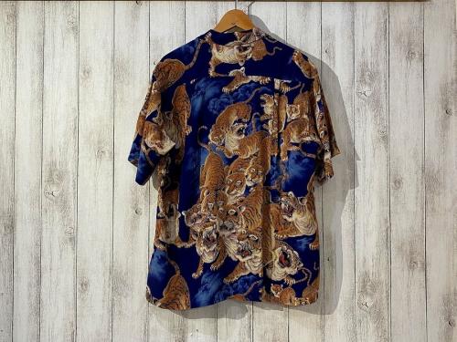 サンサーフのハワイアンシャツ