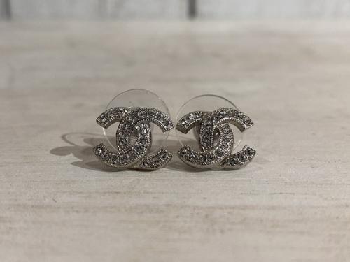 シャネルのピアス