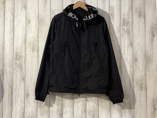 インポートブランドのMONCLER 　