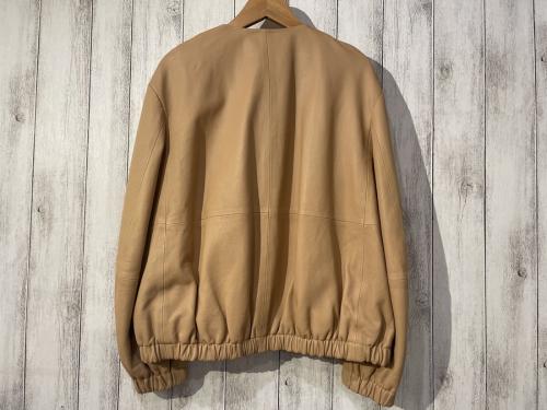 セオリーリュクスのジャケット