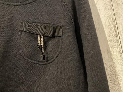 ルイ ヴィトンのシルク混チャーム付きスウェット