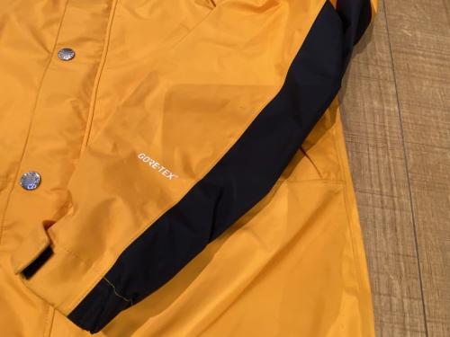 ザノースフェイスのMountain Raintex Jacket　（マウンテンジャケット）