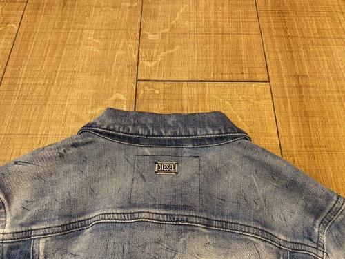 ディーゼルのデニムジャケット