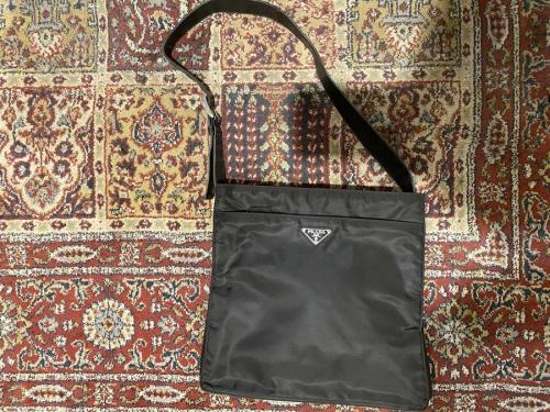 ナイロンショルダーバッグの千葉 ブランド 買取