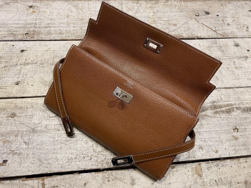 ケリーロングウォレットの千葉　ブランド　買取