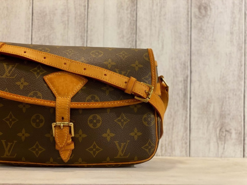 ラグジュアリーブランドのLOUIS VUITTON