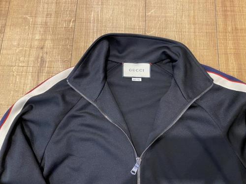 グッチのテクニカルトラックジャケット