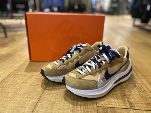 スニーカーのNIKE×sacai