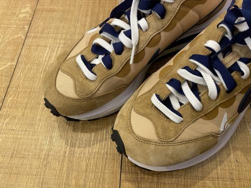 ナイキ×サカイのVAPORWAFFLE SESAME AND BLUE