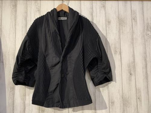 ISSEY MIYAKEのイッセイミヤケ