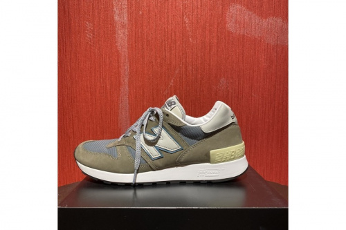 アウトドアブランドのNEW BALANCE