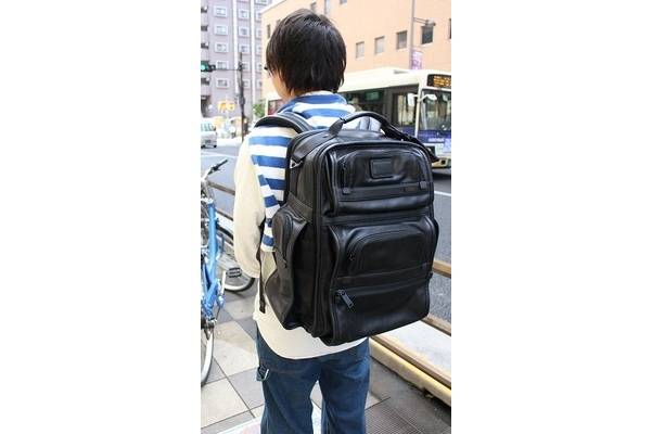 トゥミ TUMI レザー リュック