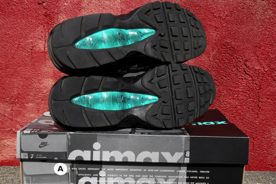 ​本日の買取速報【NIKE×ATMOS AIR MAX 95 PRNT WE LOVE PACK