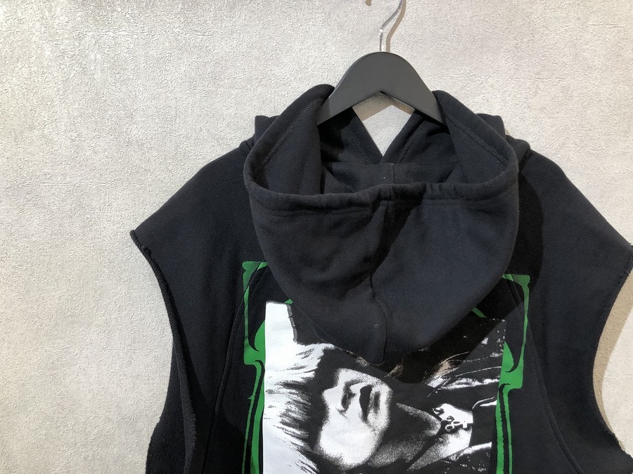 RAF SIMONS/ ラフシモンズ】より sleeveless hoodieが入荷いたしました ...