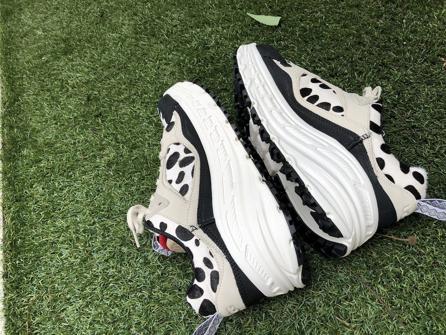 ugg×atoms 別注　厚底スニーカー UGG/アグ】よりATMOS別注厚底スニーカーの入荷です。[2020.07.16