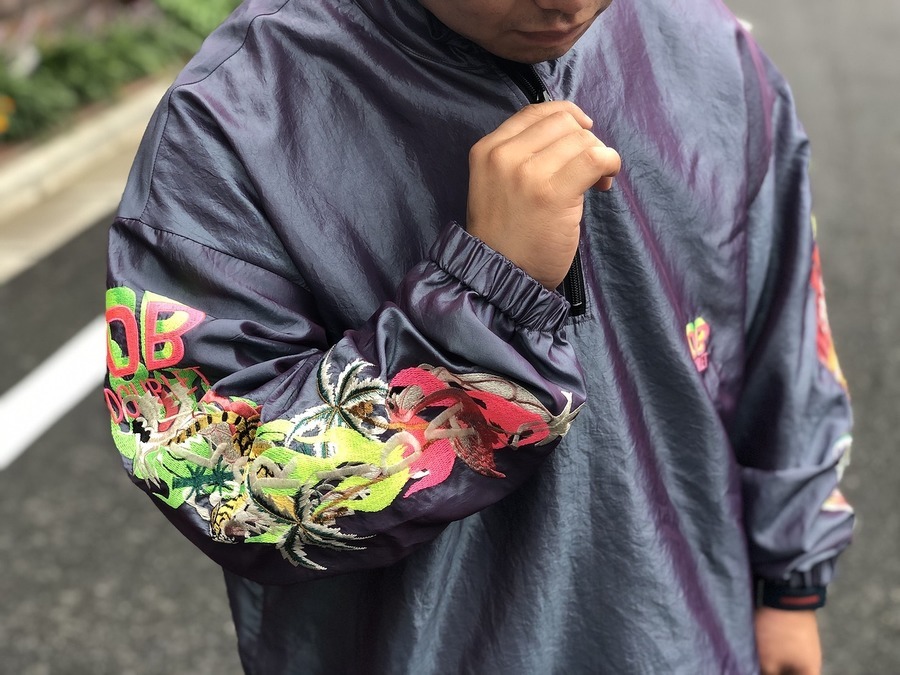 ナイロンジャケットCHAOS EMBROIDERY HALF-ZIP PULLOVER