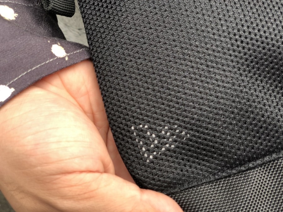 YOHJI YAMAMOTO×New Era/ヨウジヤマモト×ニューエラ】よりサコッシュの