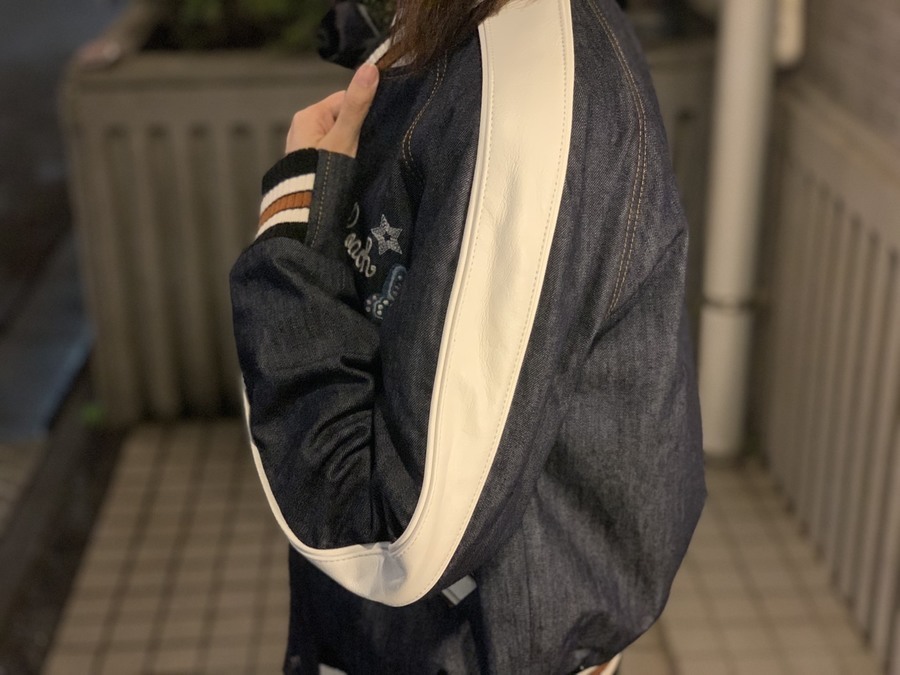 COACHデニムブラックジャケット 新作【COACH】モノグラム☆デニム ジャケット☆K-POP☆ 芸能人風