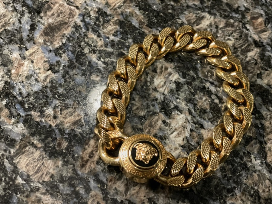 Versace/ヴェルサーチ】よりメドゥーサチェーンブレスレットの入荷です ...