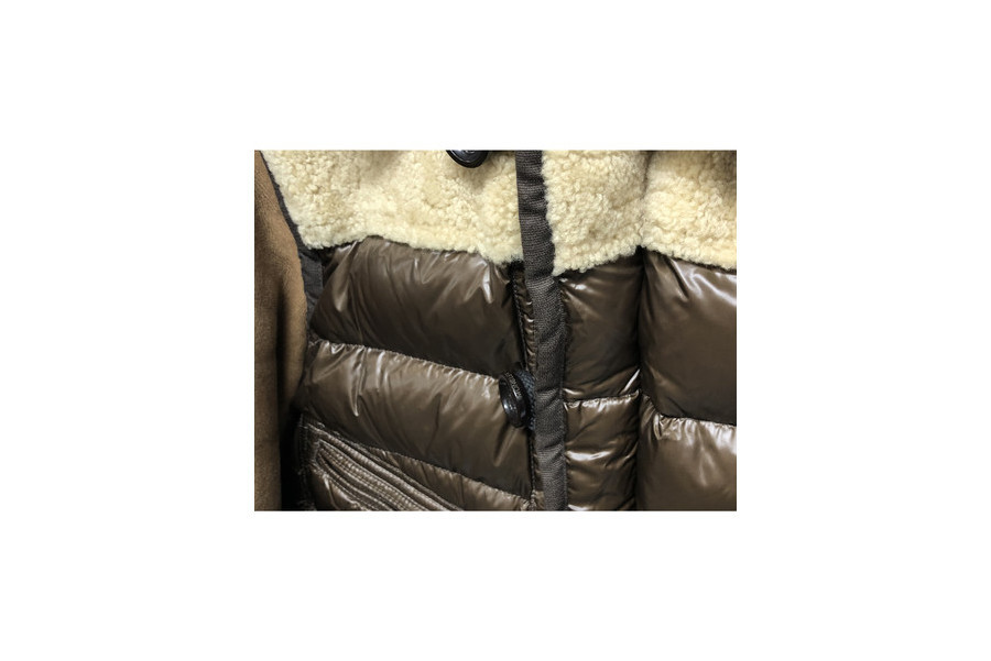MONCLER/モンクレール】よりDELACROIX ムートン切替ダウン