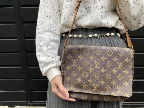 LOUIS VUITTON/ルイヴィトン】よりミュゼットタンゴのご紹介です