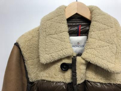 「レアアイテムのMONCLER 」