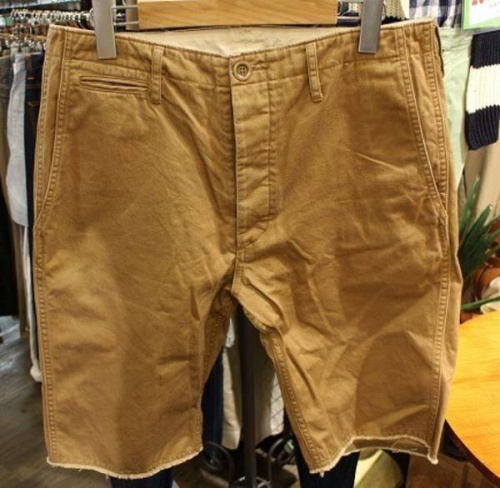 シュプリームのハーフパンツ