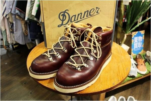 ダナーのティーエムティー