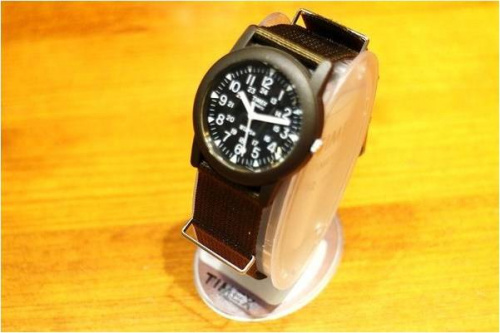 タイメックスのダブルタップス