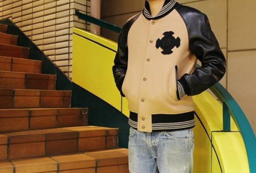 メンズのトップス