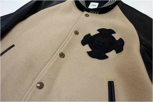 スタジアムジャンパー