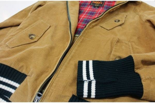 メンズのトップス