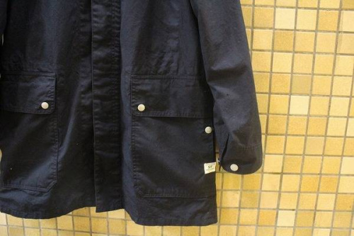 フォールリーフのコート