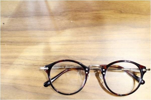 金子眼鏡のビューティー＆ユース