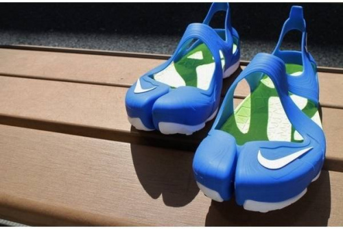 ナイキのサンダル