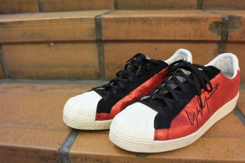 YOUJIのスニーカー