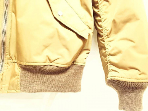 リサイクルショップの古着