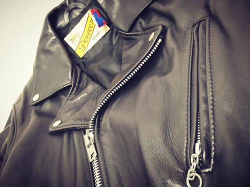 リサイクルショップの古着